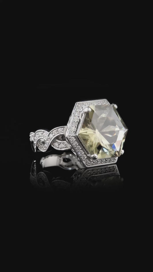 18K White Gold Ring With Natural Diaspor